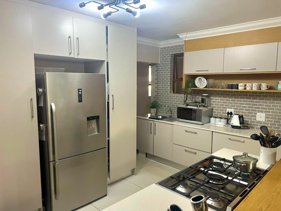 4 Bedroom Property for Sale in Caribbean Beach Club North West